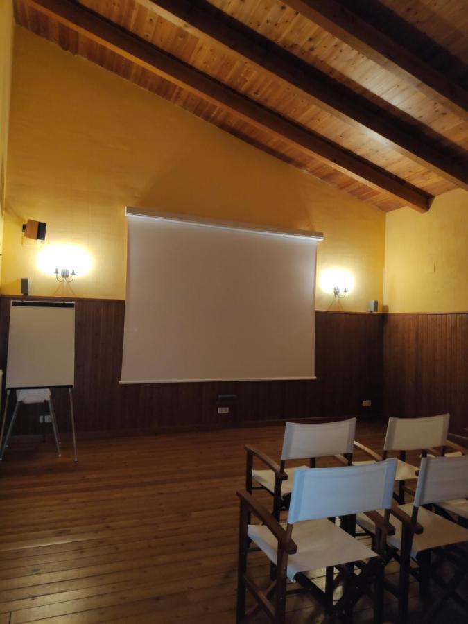 Tierras De Moya 4*