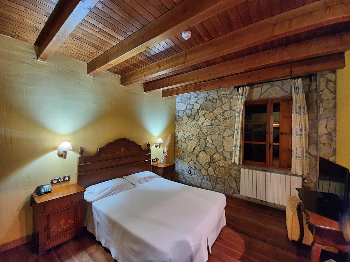 Tierras De Moya 4*